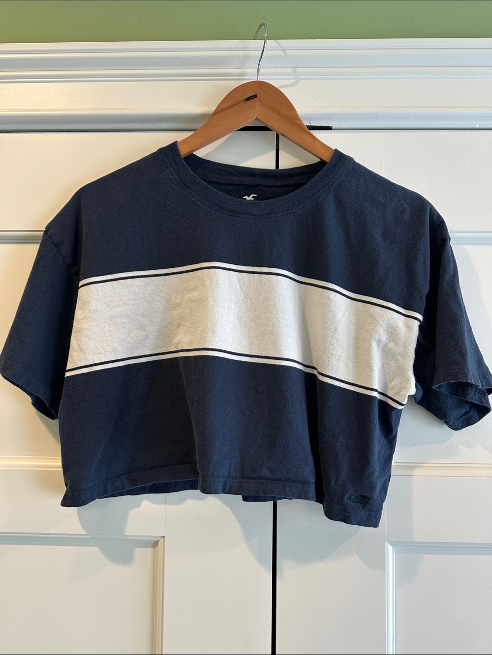 Hollister Navy Blue Cropped Tee with White Stripe